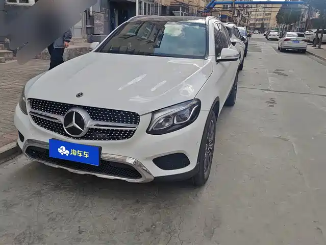 MERCEDES-BENZ GLC