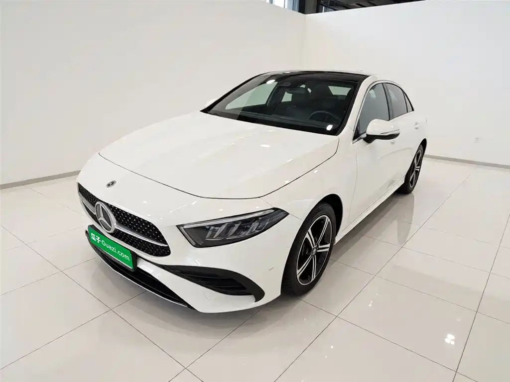 Mercedes-Benz A-Class 2023 A 200 L Fashion фото 3