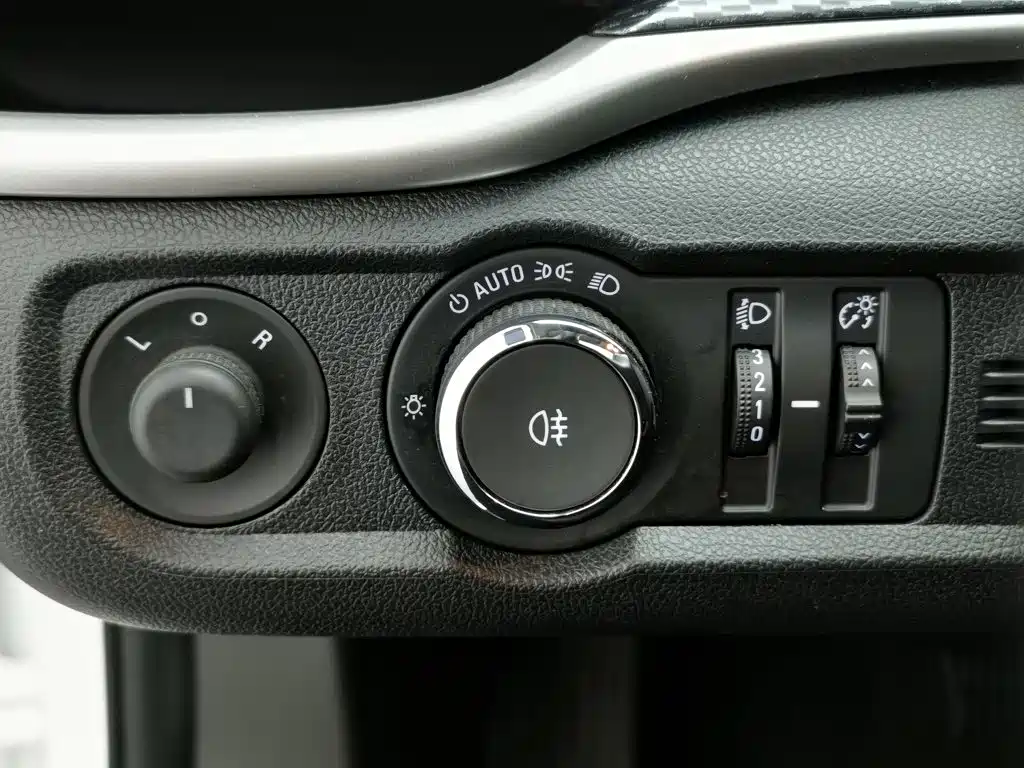 Buick Excelle, миниатюра 21