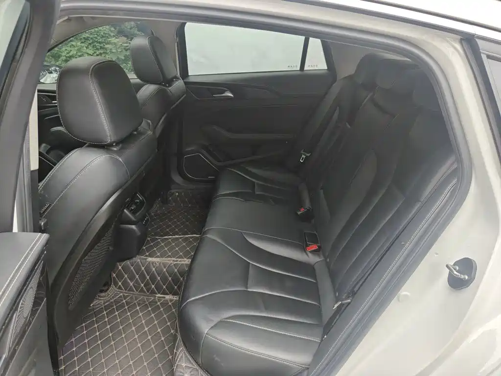 Hongqi H5 2019 2019 30TD Smart Connect Rhythm Edition