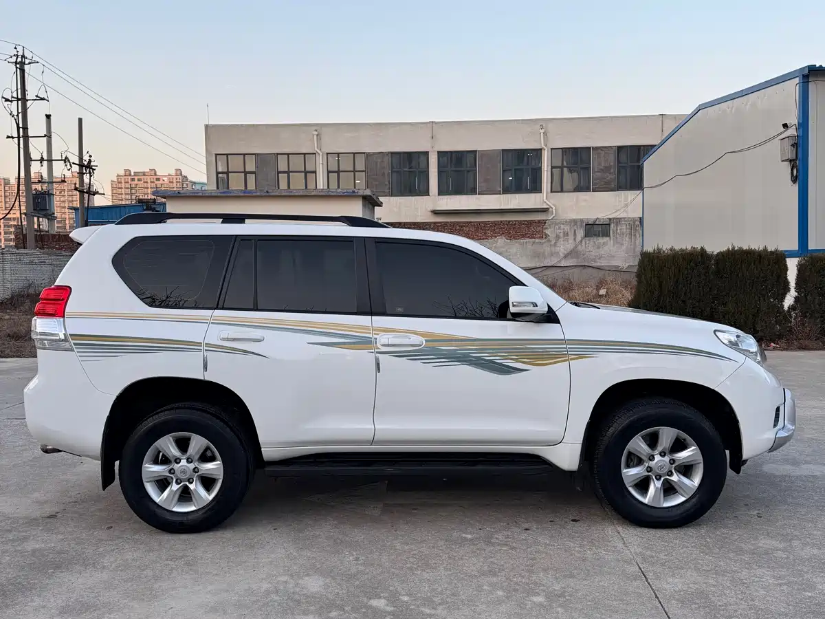 Toyota Prado (Import) 2010 2.7L Automatic Standard фото 5