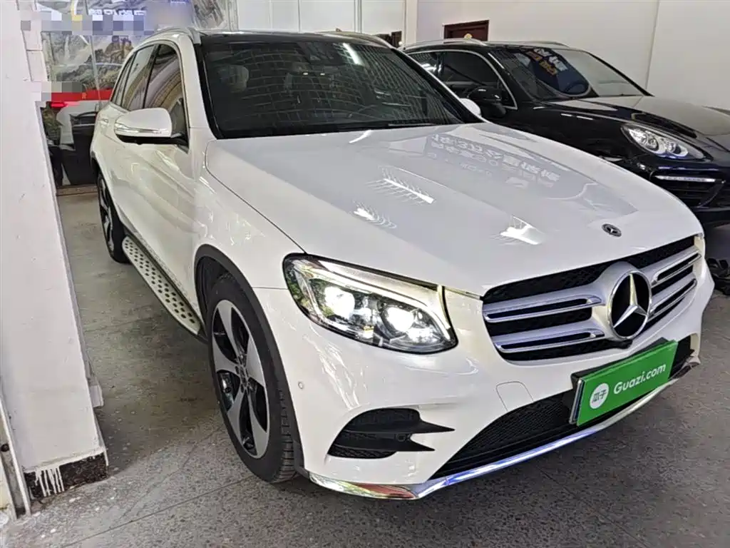 Mercedes-Benz GLC 2018 Facelift GLC 300 4MATIC Dynamic фото 4