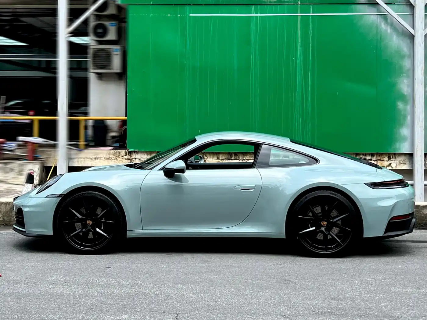Porsche 911 2025 Carrera 3.0T фото 3