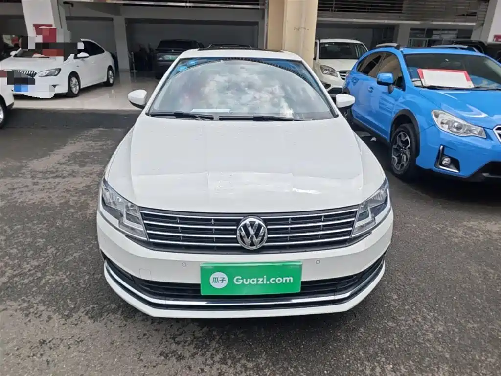 Volkswagen Lavida 2017 1.6L Automatic Comfort Edition фото 3