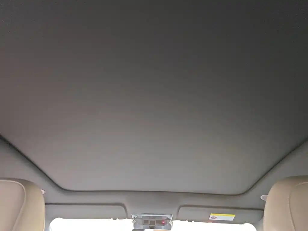 Li Auto i6 2026 2025 2WD Base Model