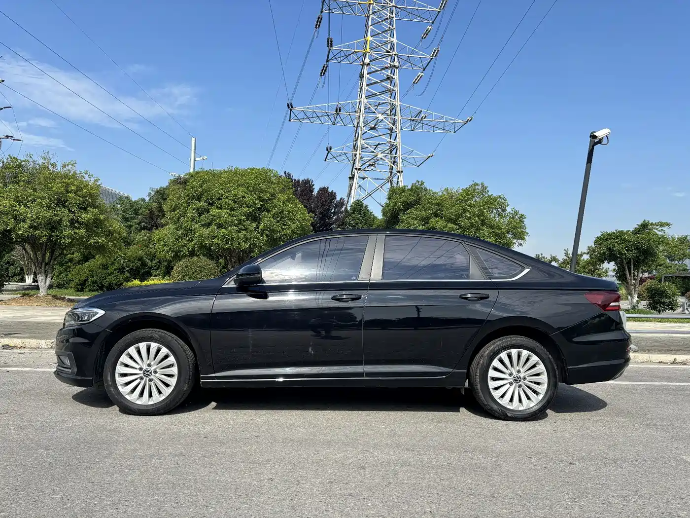 Volkswagen Lavida 2022 1.5L Auto Comfort Edition фото 8