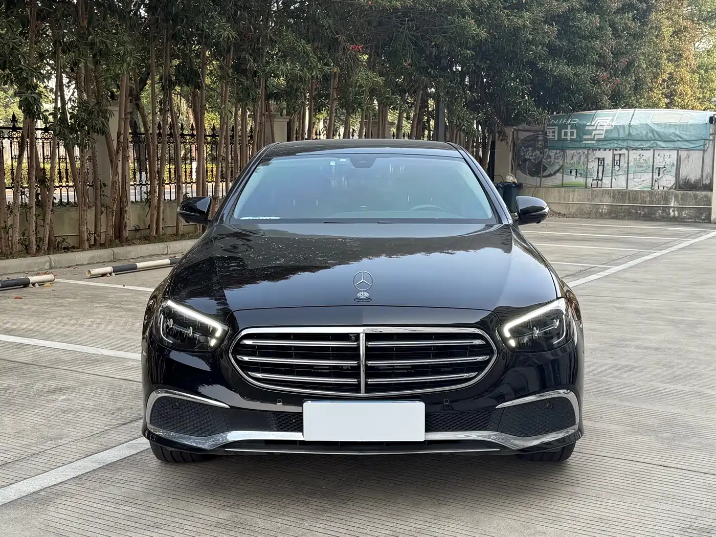 MERCEDES-BENZ E CLASS