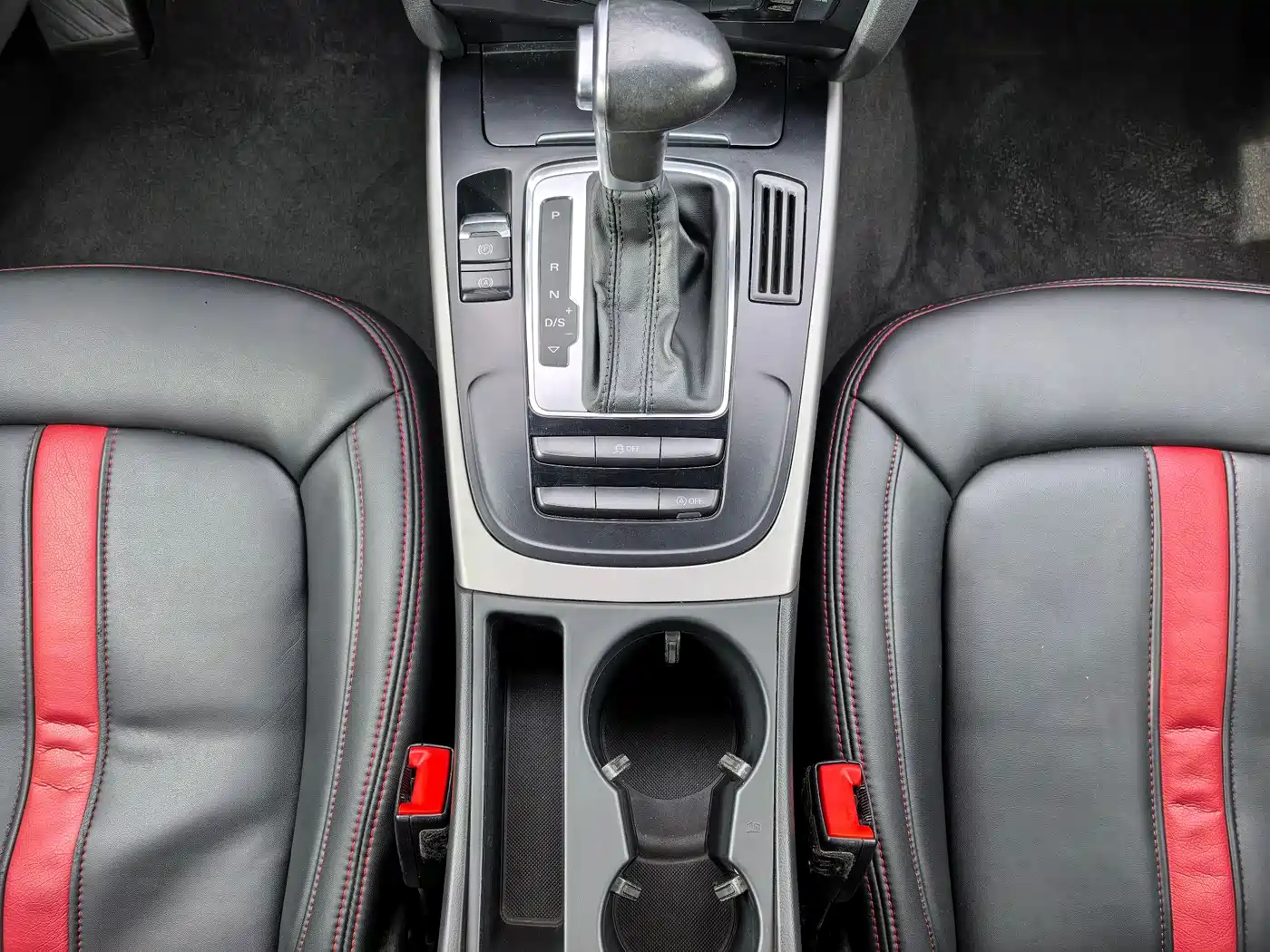 Audi A4L 2015 35 TFSI Auto Standard фото 14