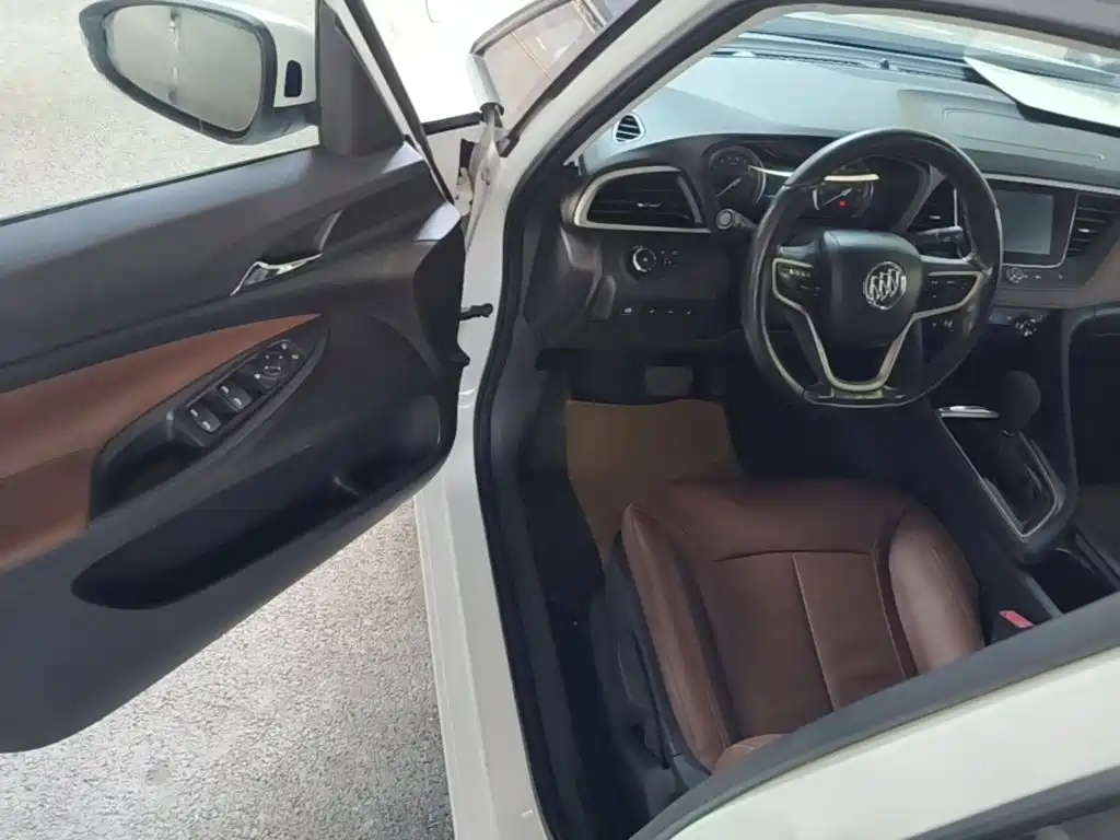 Buick GL6 2018 2018 18T 6-Seater Premium