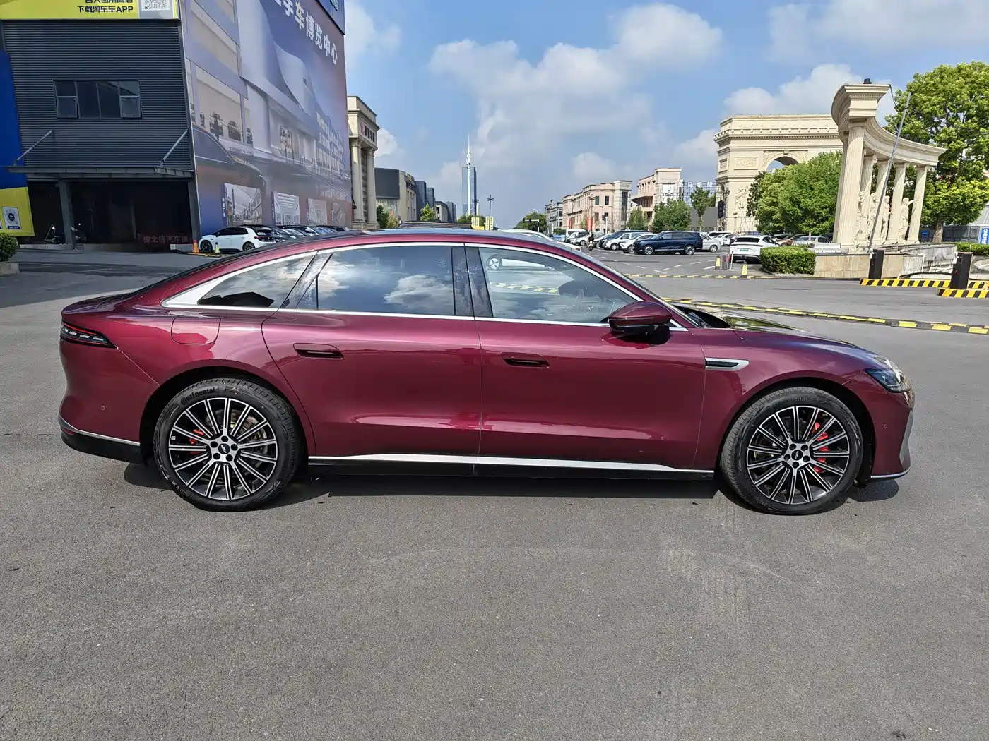 Chery Fengyun Fengyun A9L 2025 2025 Model 4WD High-performance Summit Edition