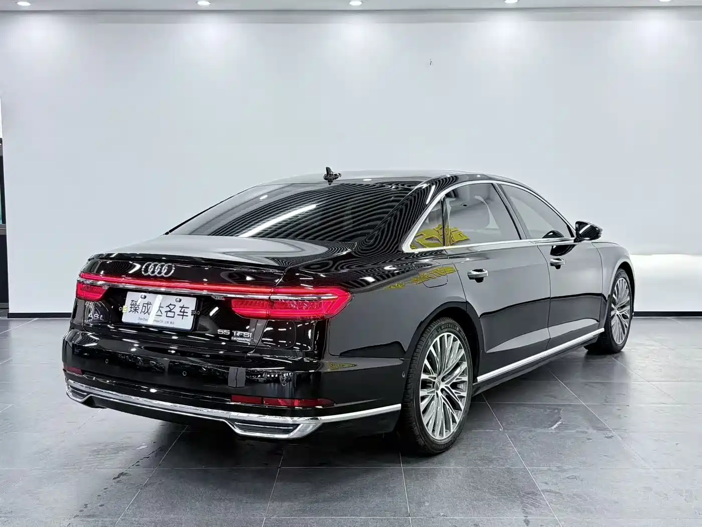 Audi A8 2019 Plus A8L 55 TFSI quattro Luxury фото 5