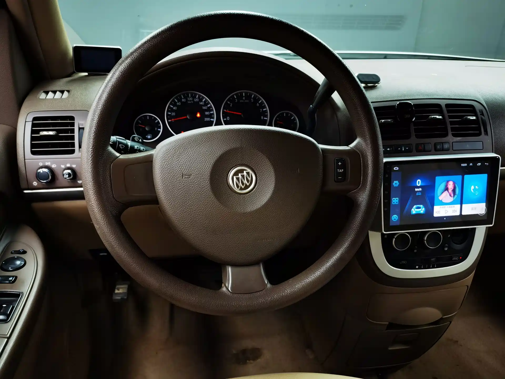 Фото 13 - Buick GL8