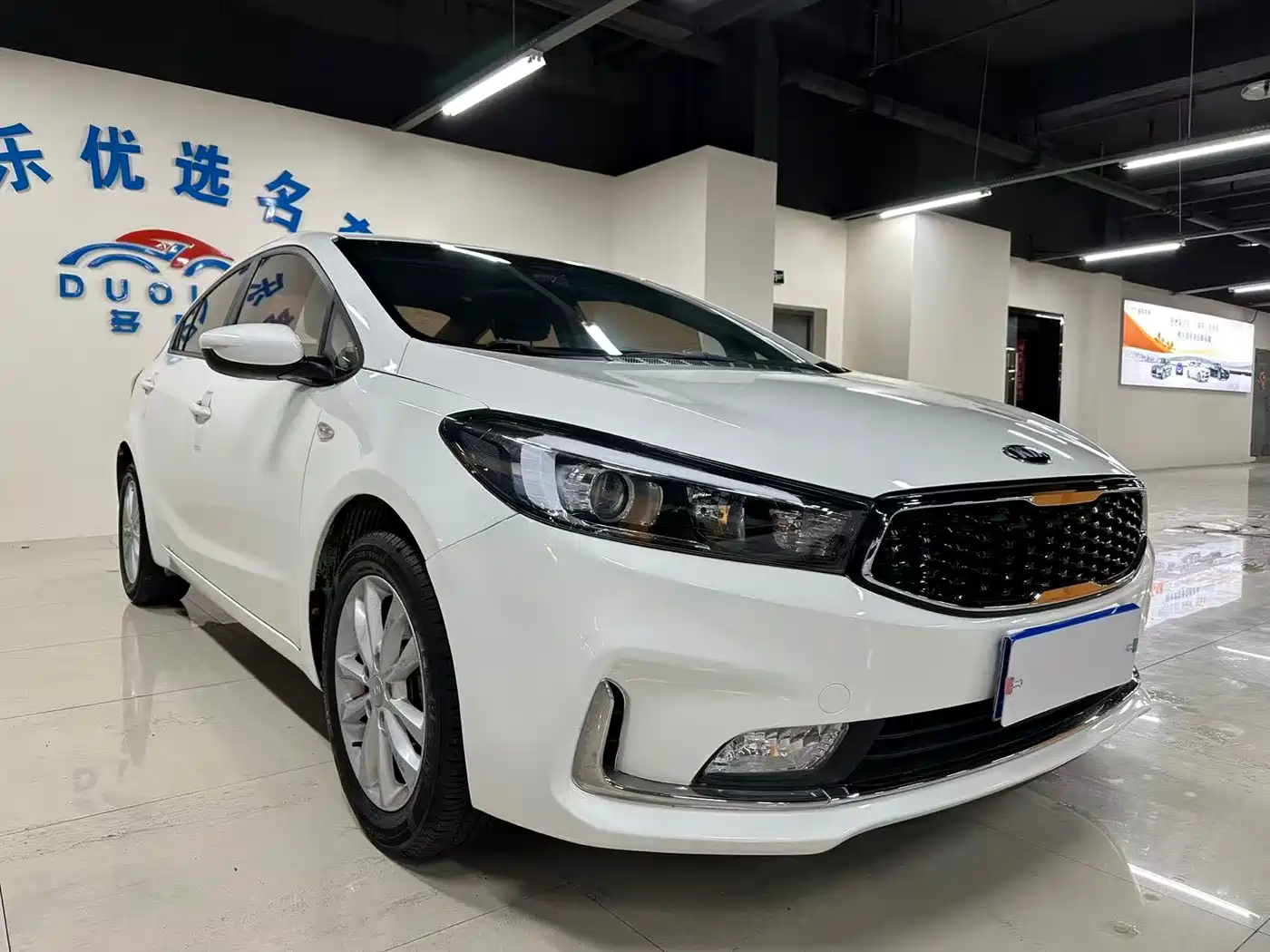 Kia K3 2016 1.6L Automatic GL фото 3