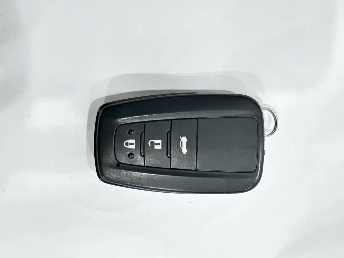 Toyota Corolla 2021 Hybrid 1.8L E-CVT Pioneer Edition фото 19