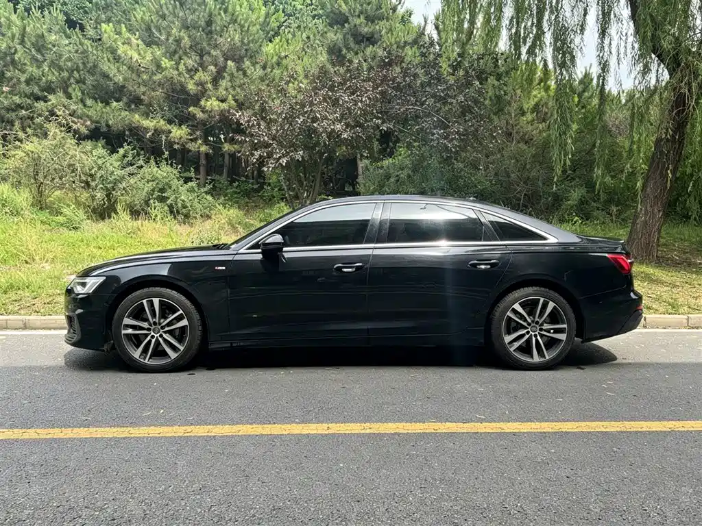 Audi A6L 2022 40 TFSI Luxury Dynamic фото 17