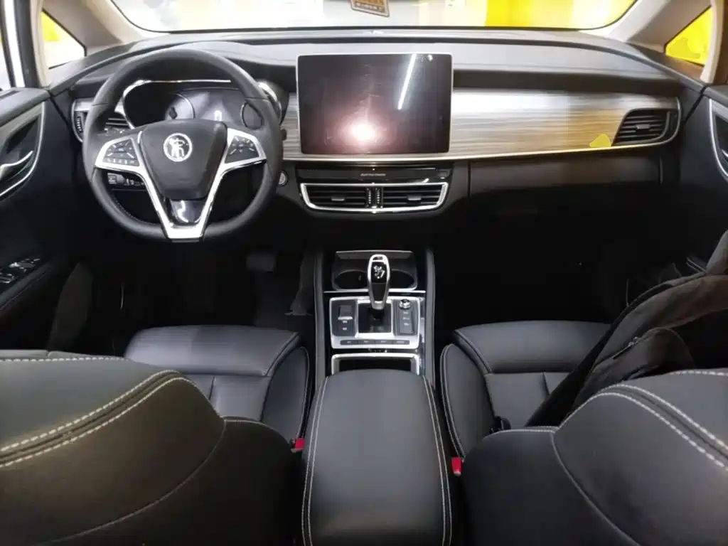 BYD Song MAX New Energy 2019 2019 DM 1.5T Smart Connection Enjoyment 6-seater China VI