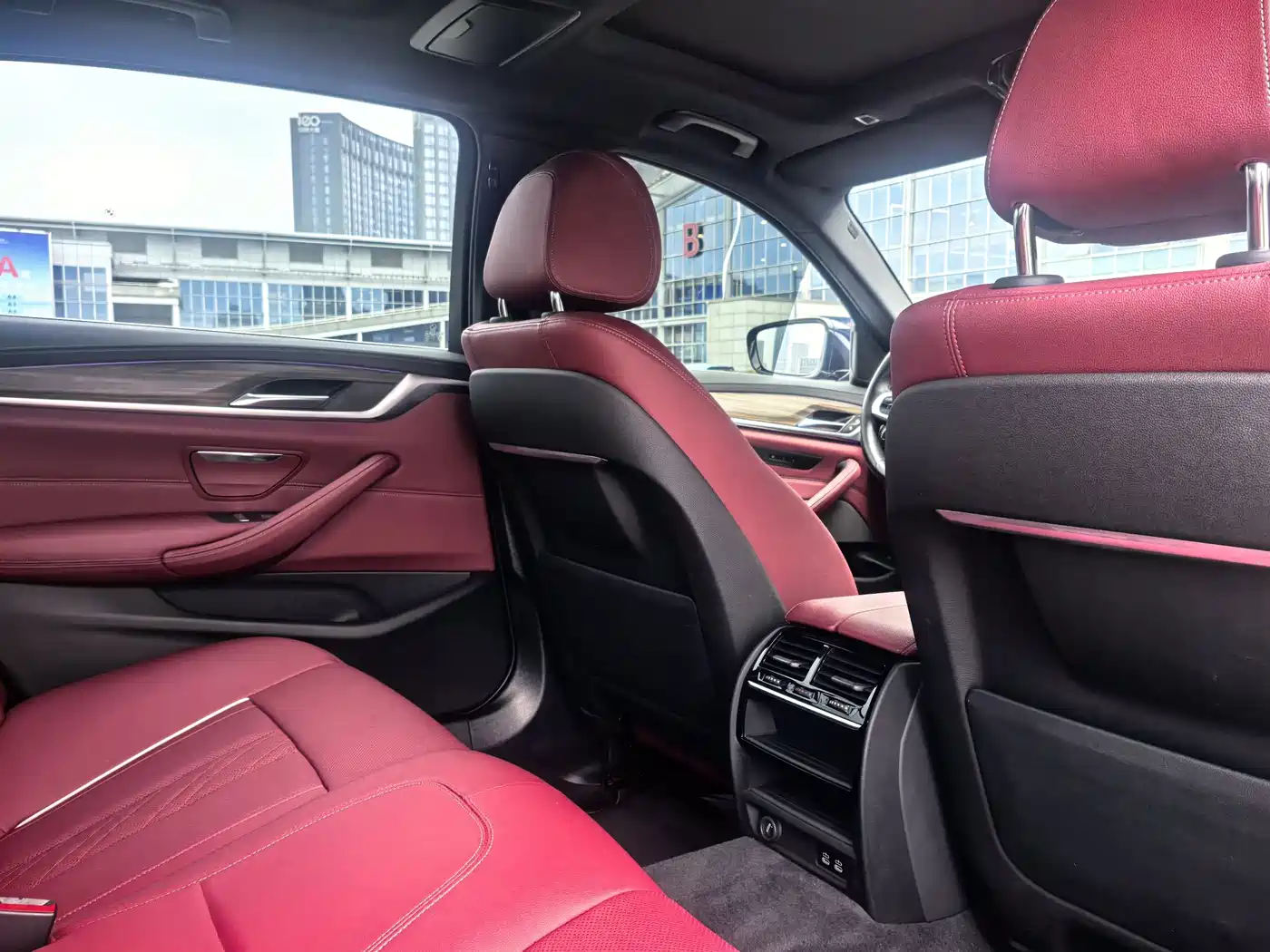 BMW 5 Series 2022 Facelift 530Li Leading M Sport Package фото 10