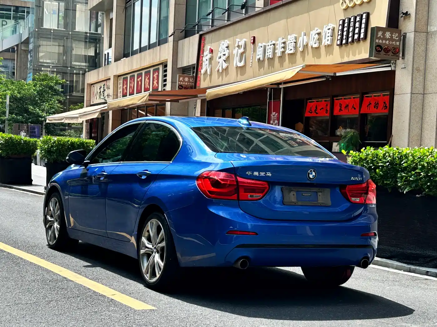 BMW 1 Series 2018 120i Design Package фото 4