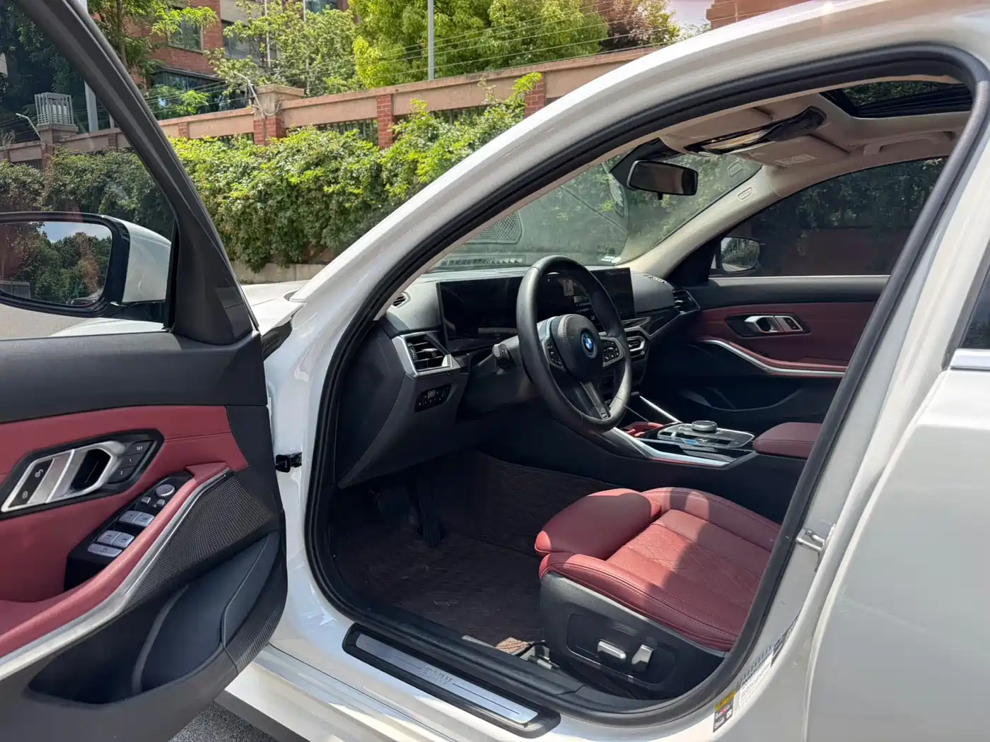 BMW i3 2022 eDrive 35 L фото 5