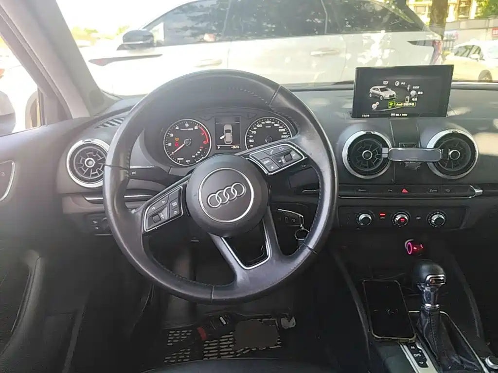 Фото 11 - Audi A3
