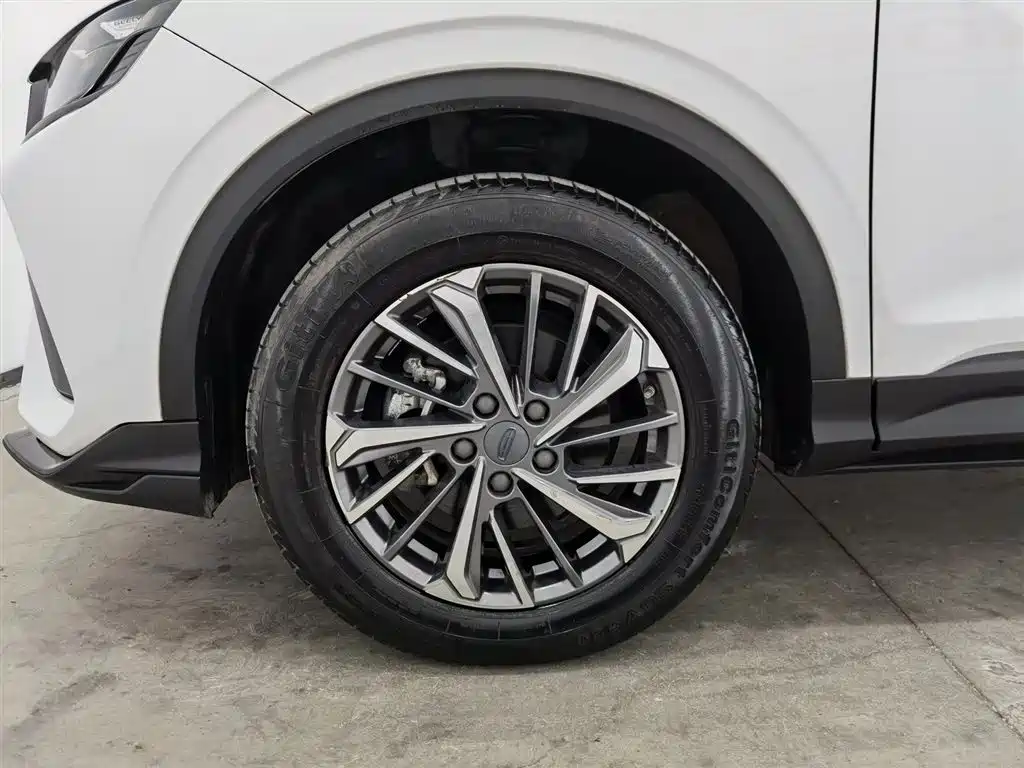 GEELY AUTOMOBILE BINYUE