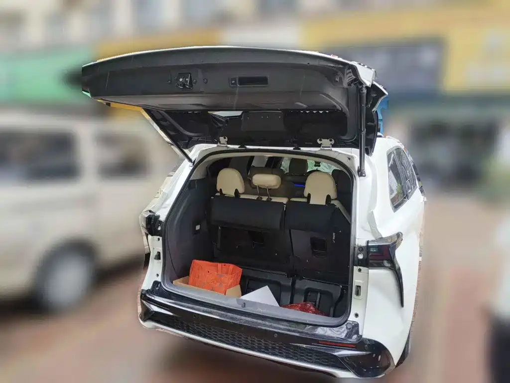 Toyota Sienna, миниатюра 5