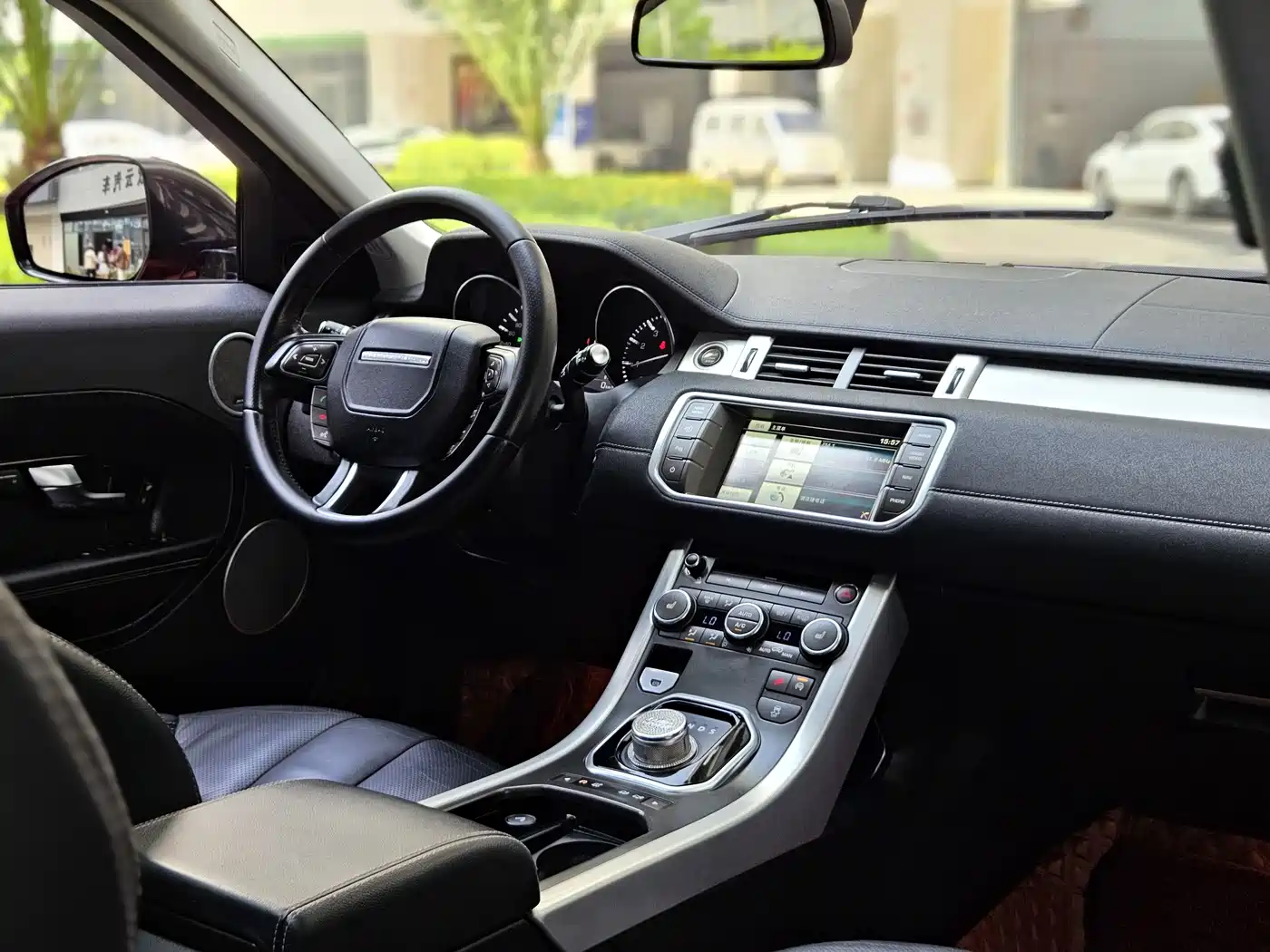 Land Rover Range Rover Evoque (Import) 2014 2.0T 5-door Brilliance Sport фото 12