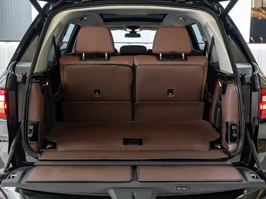 Фото 10 - BMW X7