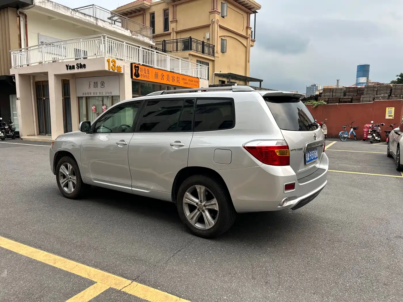 Toyota Highlander 2009 3.5L 4WD 7-seater Luxury Edition фото 5