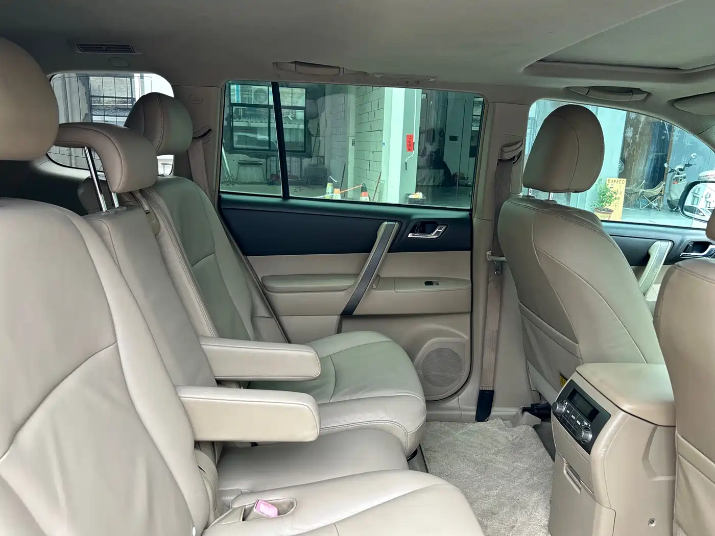 Toyota Highlander 2009 3.5L 4WD 7-seater Luxury Edition фото 31