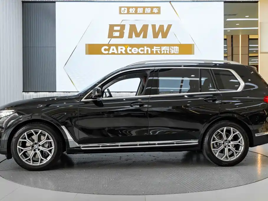 Фото 3 - BMW X7
