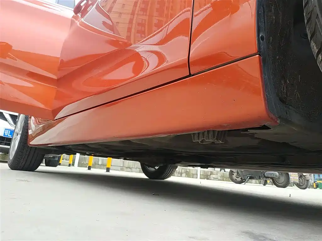 BMW 2 Series Touring 2019 218i Leading фото 20