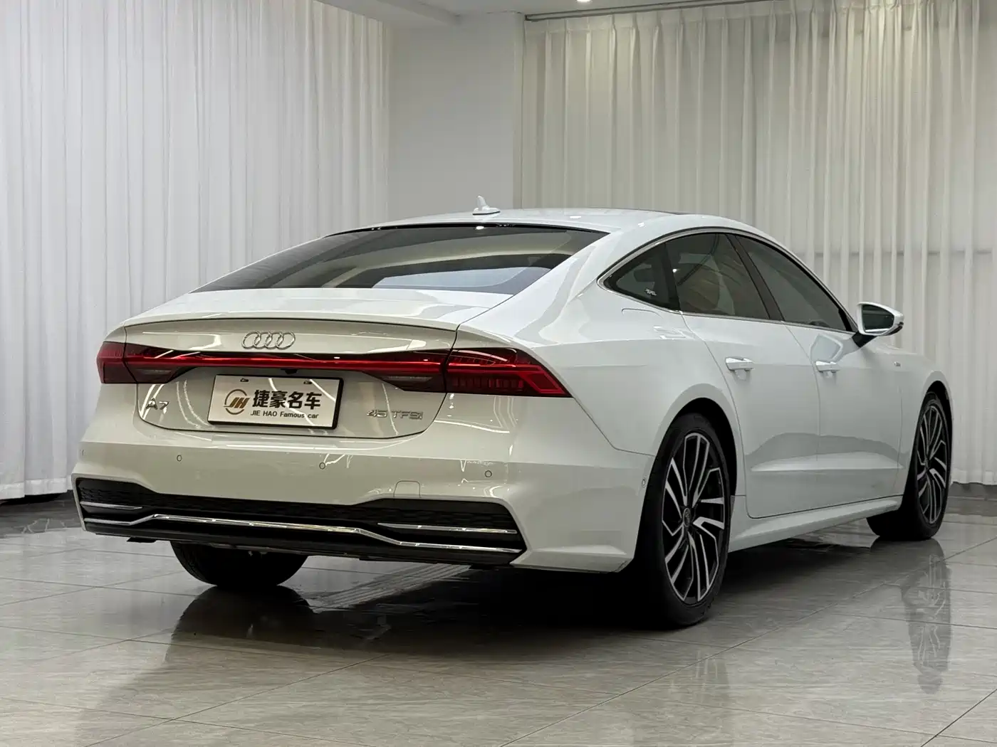 Audi A7 2025 Model 45 TFSI Premium Selection фото 11