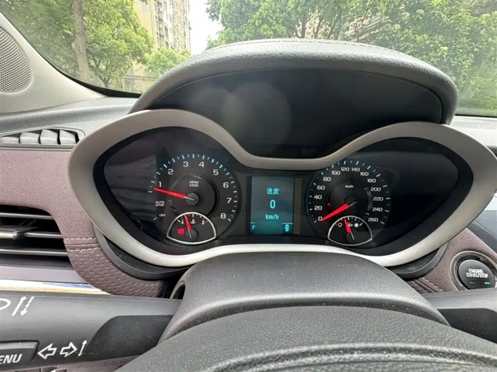 Chevrolet Malibu 2017 1.5T Automatic Luxury Edition фото 4