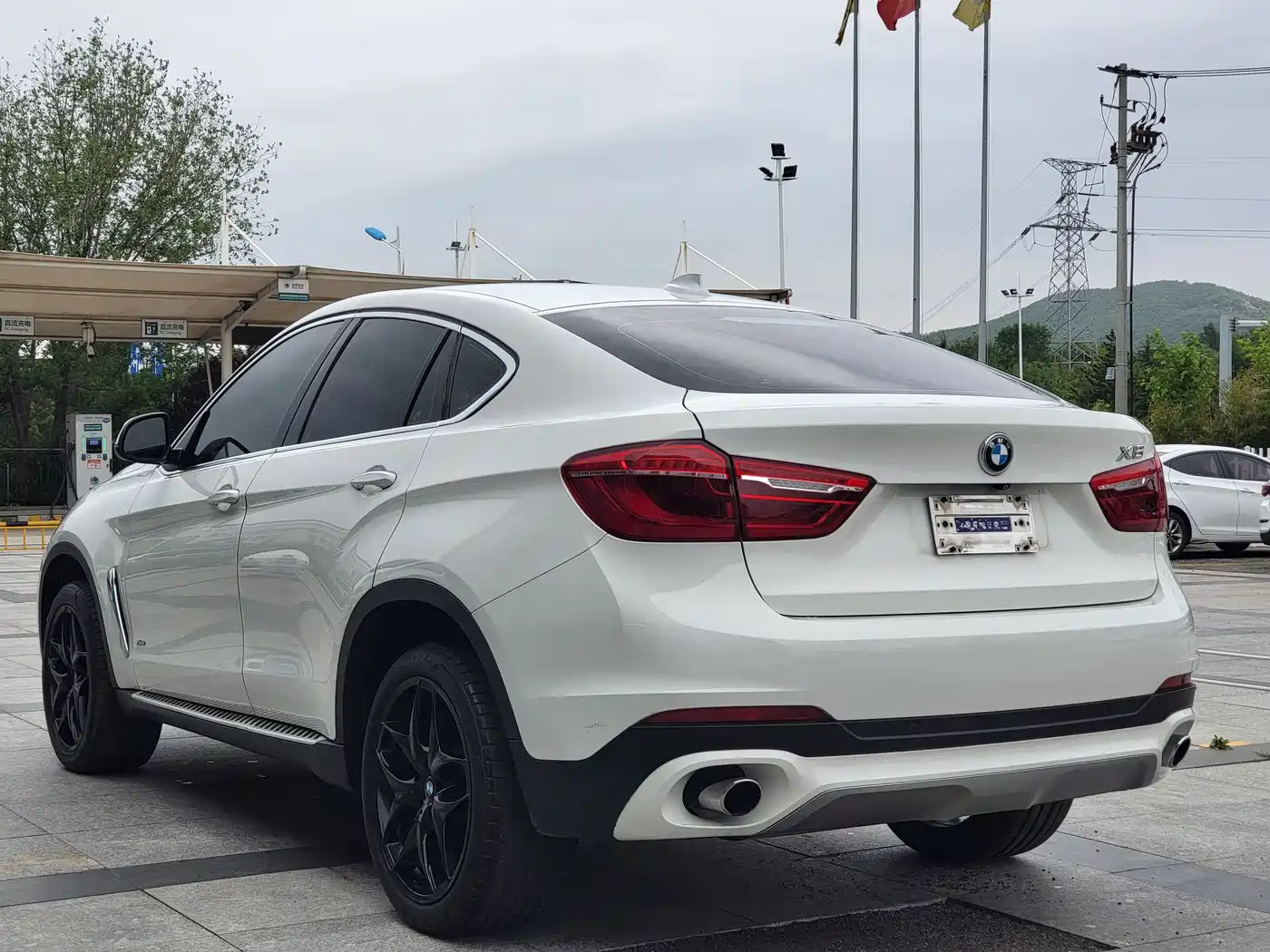 BMW X6 2015 xDrive35i Luxury Model фото 6