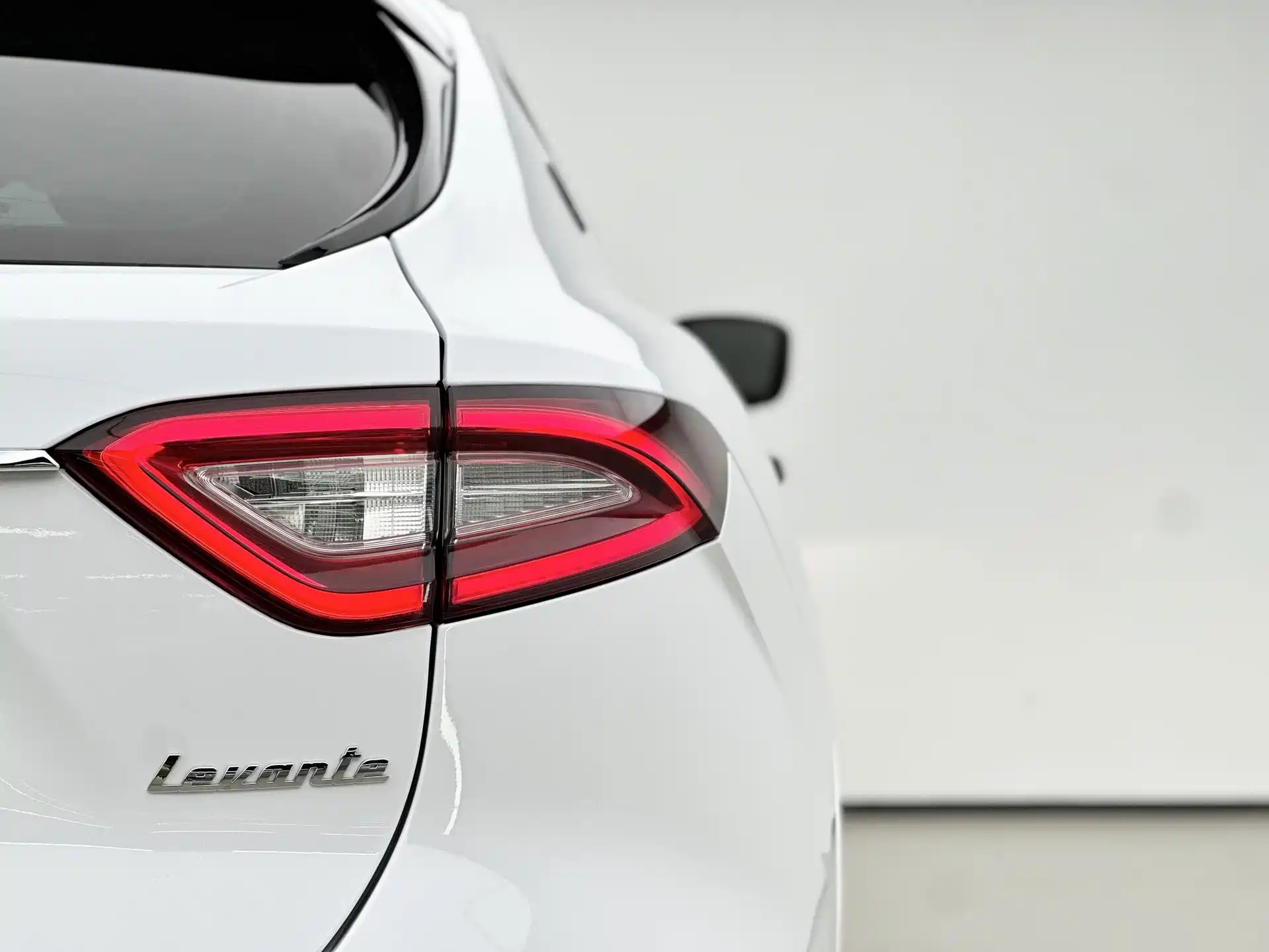 Фото 13 - Maserati Levante