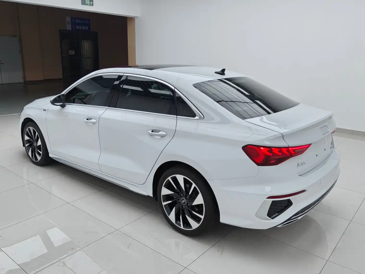 Audi A3 2023 A3L Limousine 35 TFSI Fashion Sport фото 4