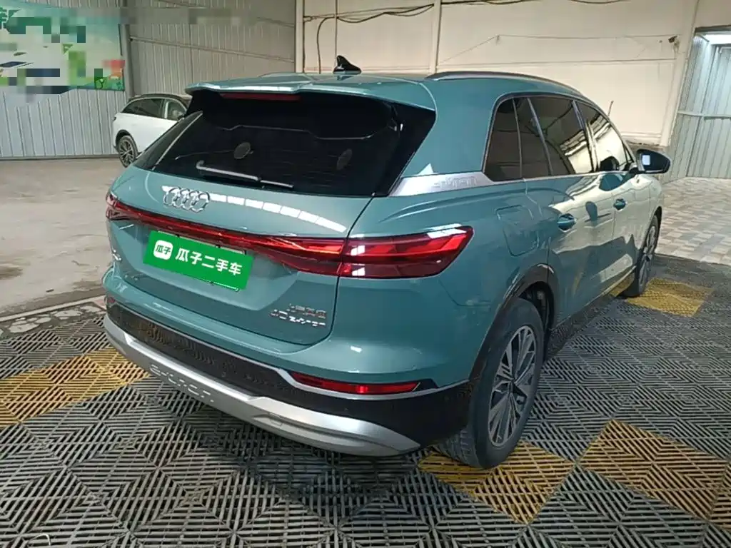 Audi Q5 e-tron 2025 2023 40 e-tron Shining Edition Brocade Package