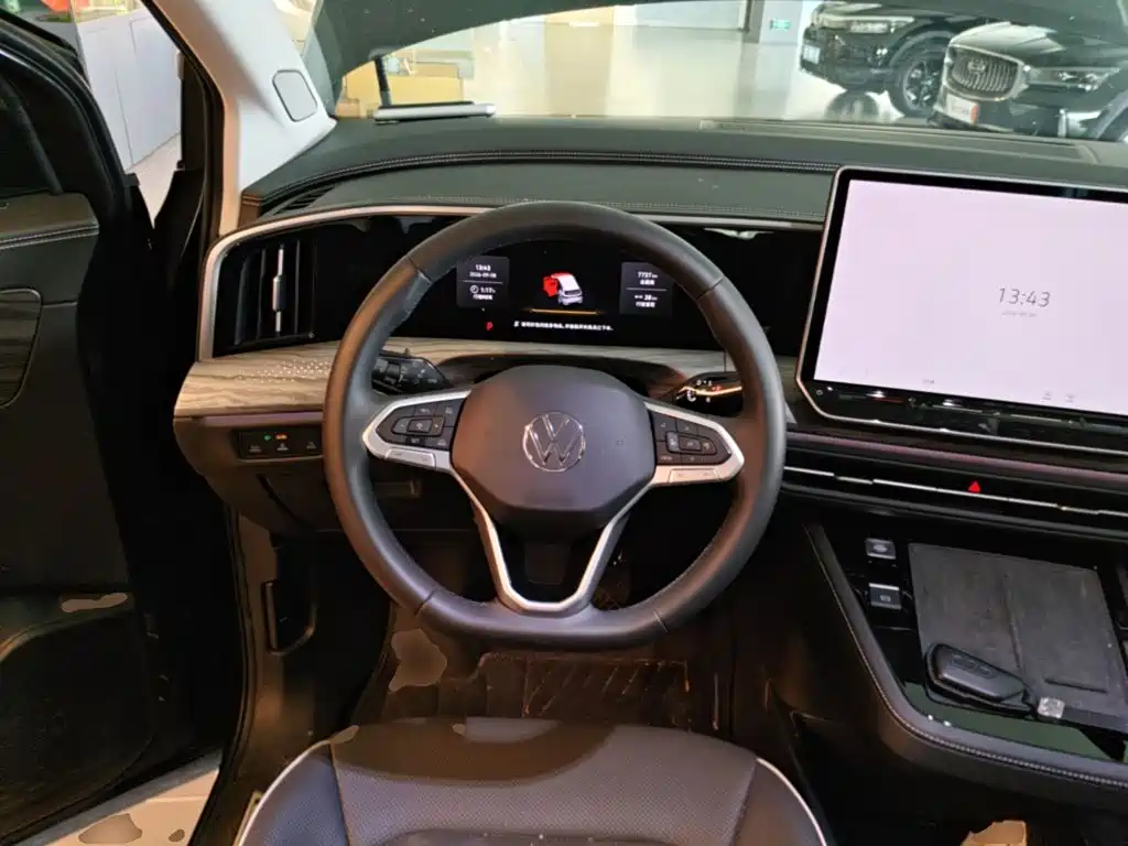 Photo 11 - Volkswagen Talagon