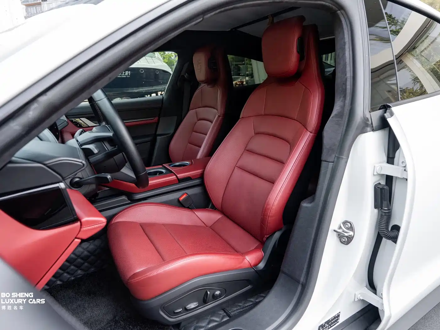 Porsche Taycan 2021 2020 Taycan