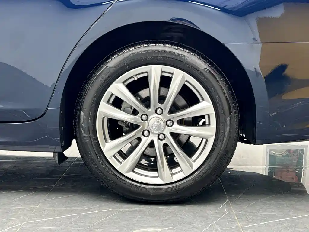 Infiniti Q70 2017 2017 Q70L 2.5L Elite Edition