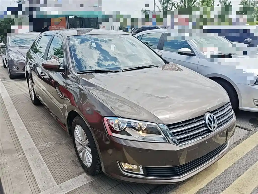 Volkswagen Lavida Tour 2013 1.6L Automatic Comfort фото 4