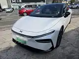 Фото 1 - XPeng P7+