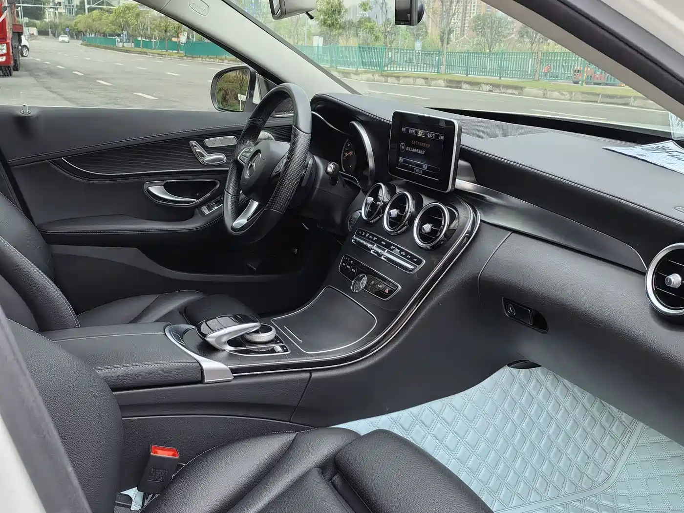 Mercedes-Benz C-Class 2016 C 200 L Sport фото 12