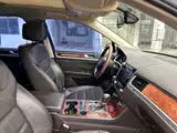 Фото 34 - Volkswagen Touareg