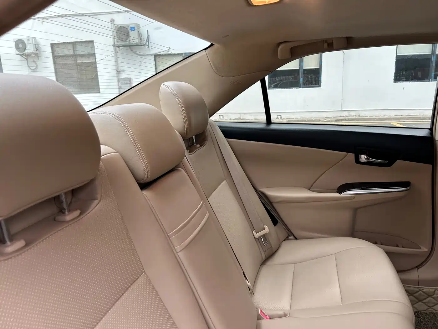 Toyota Camry 2012 ZunRui 2.5HV Premium Edition фото 32
