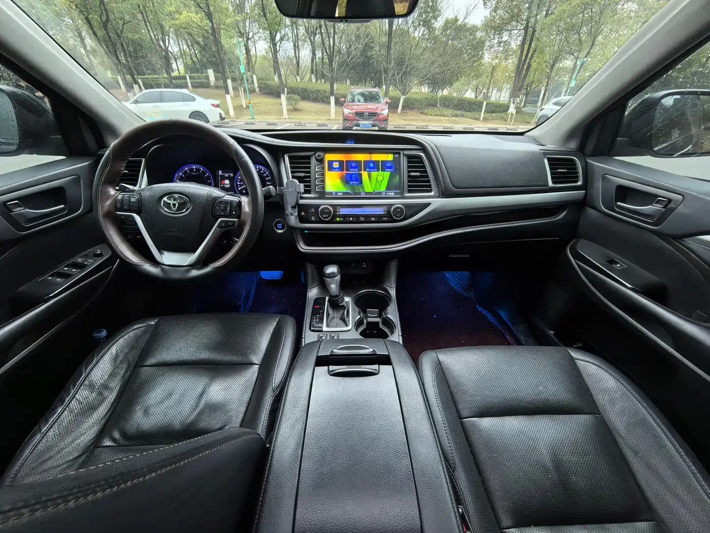 Toyota Highlander 2018 2.0T 4WD Luxury 7-seater China VI фото 6