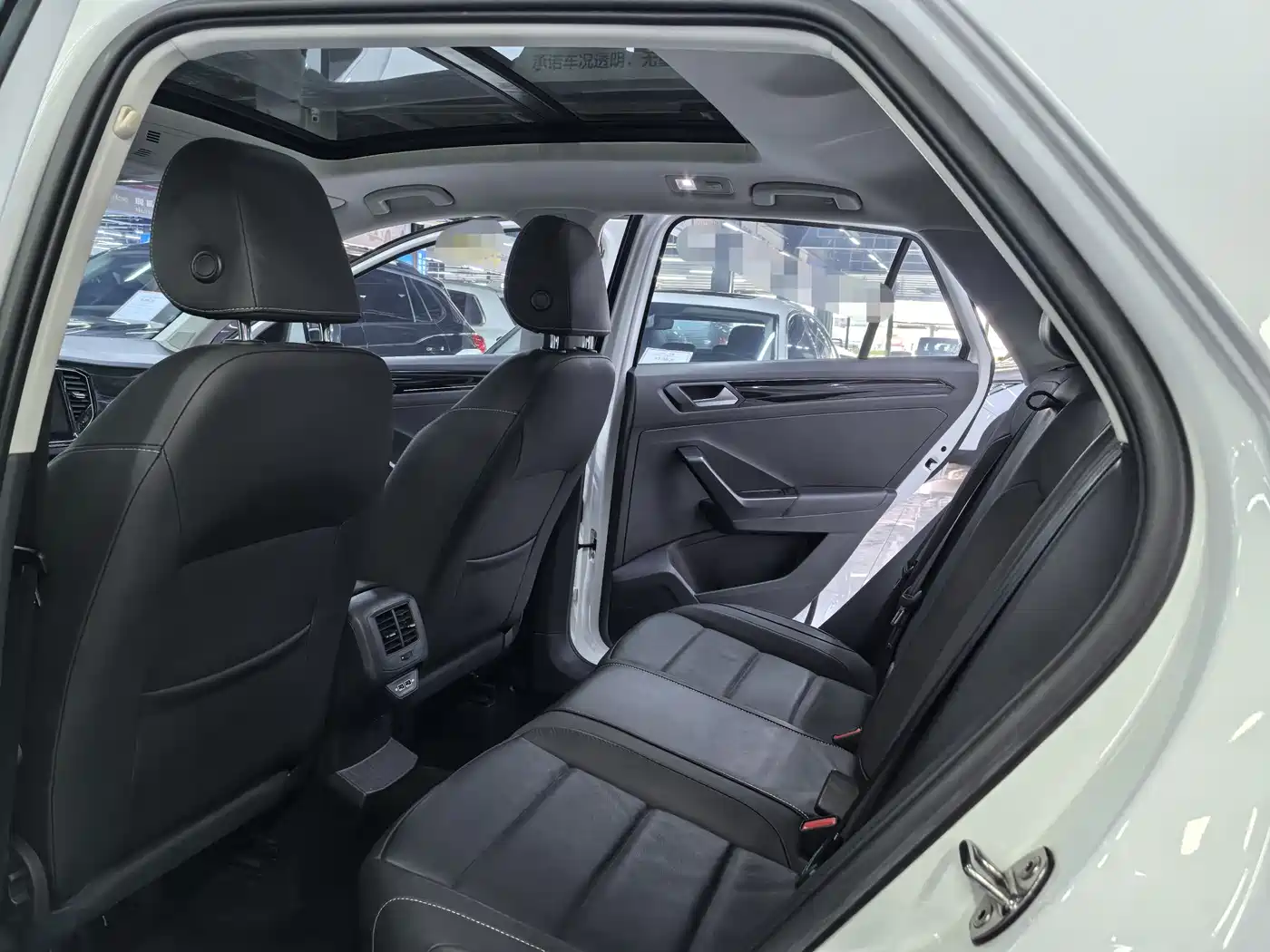 Volkswagen T-ROC 2021 280TSI DSG 2WD Elite Connected фото 12
