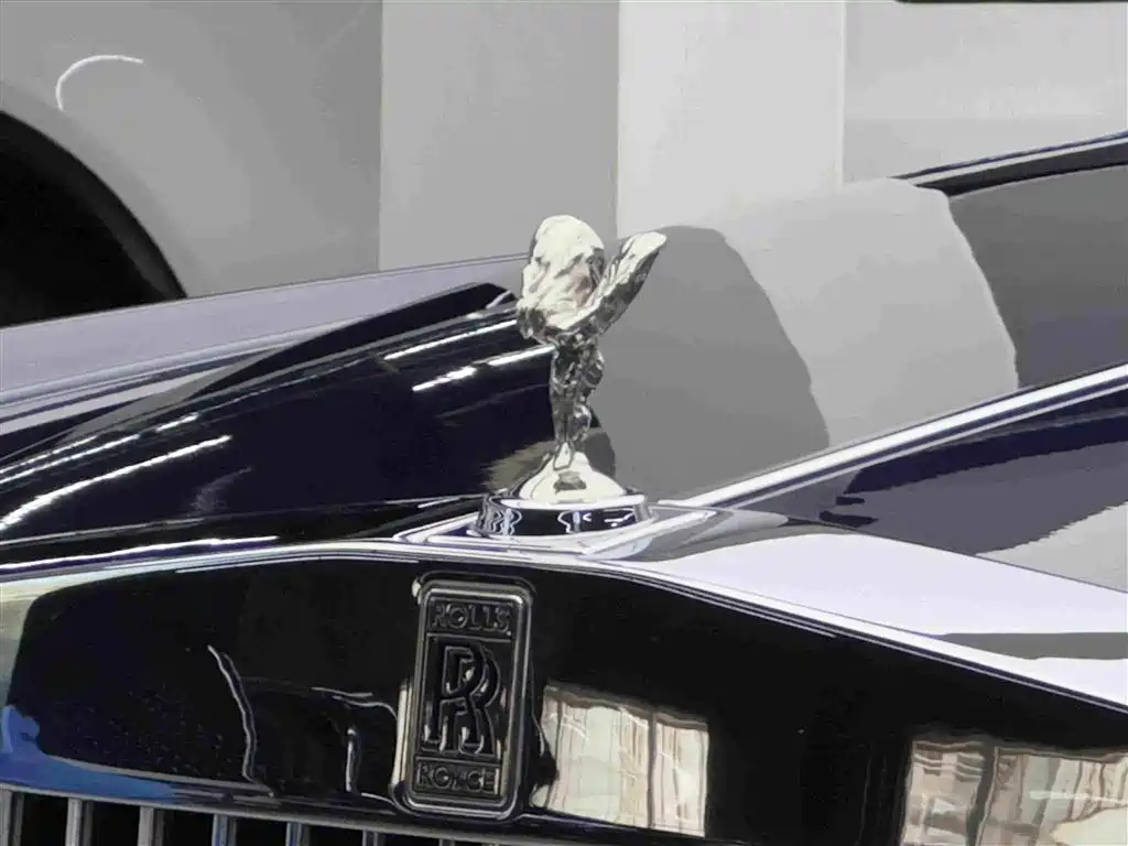 Фото 4 - Rolls-Royce Phantom