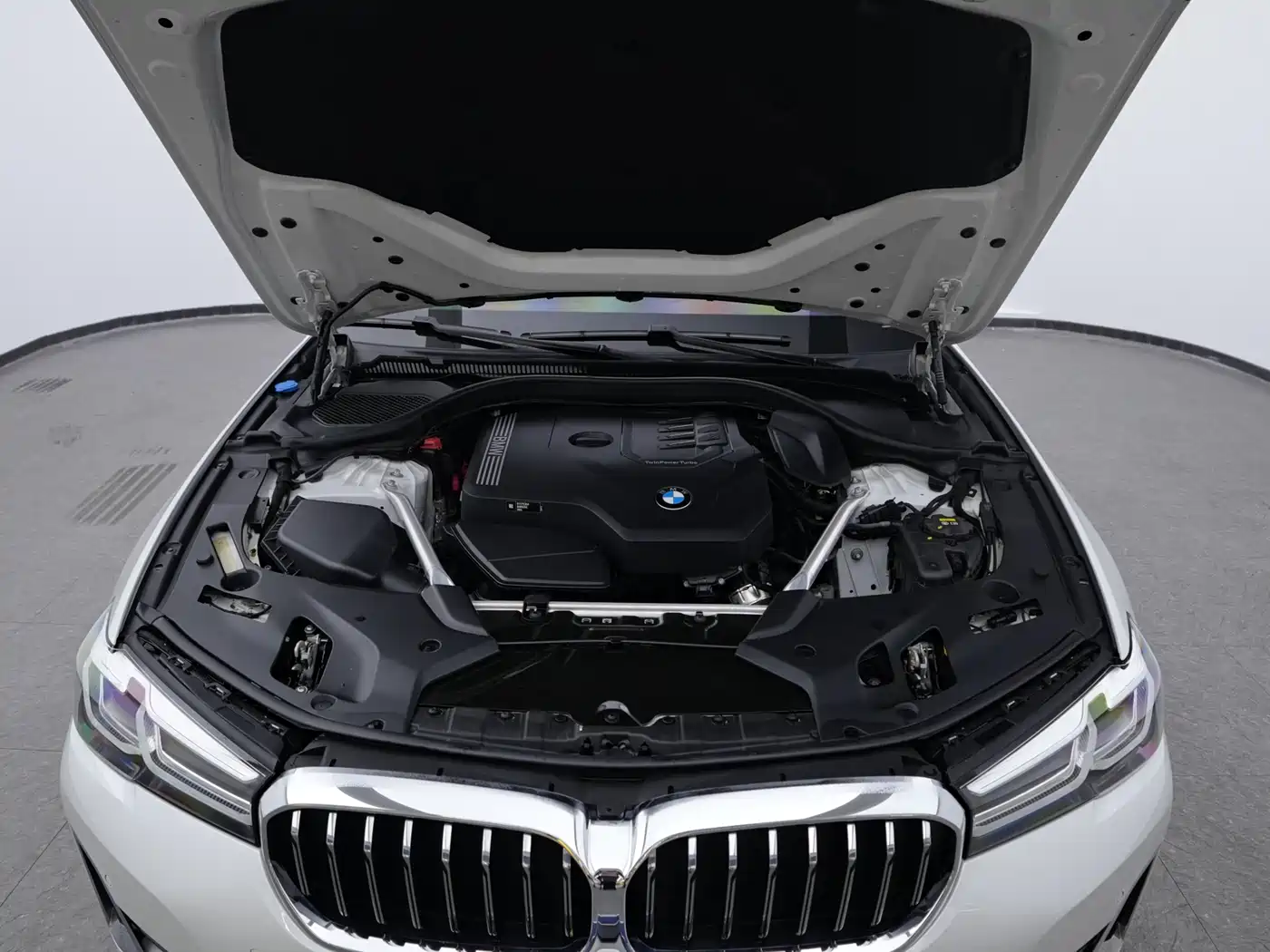 BMW 5 Series 2021 525Li Luxury Package фото 8